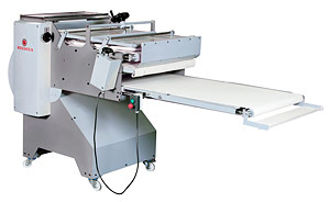 Pozioma formowalnica Mendoza F700